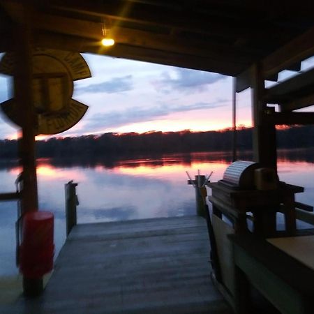 Stegbone'S Fish Camp And Resort Satsuma Esterno foto