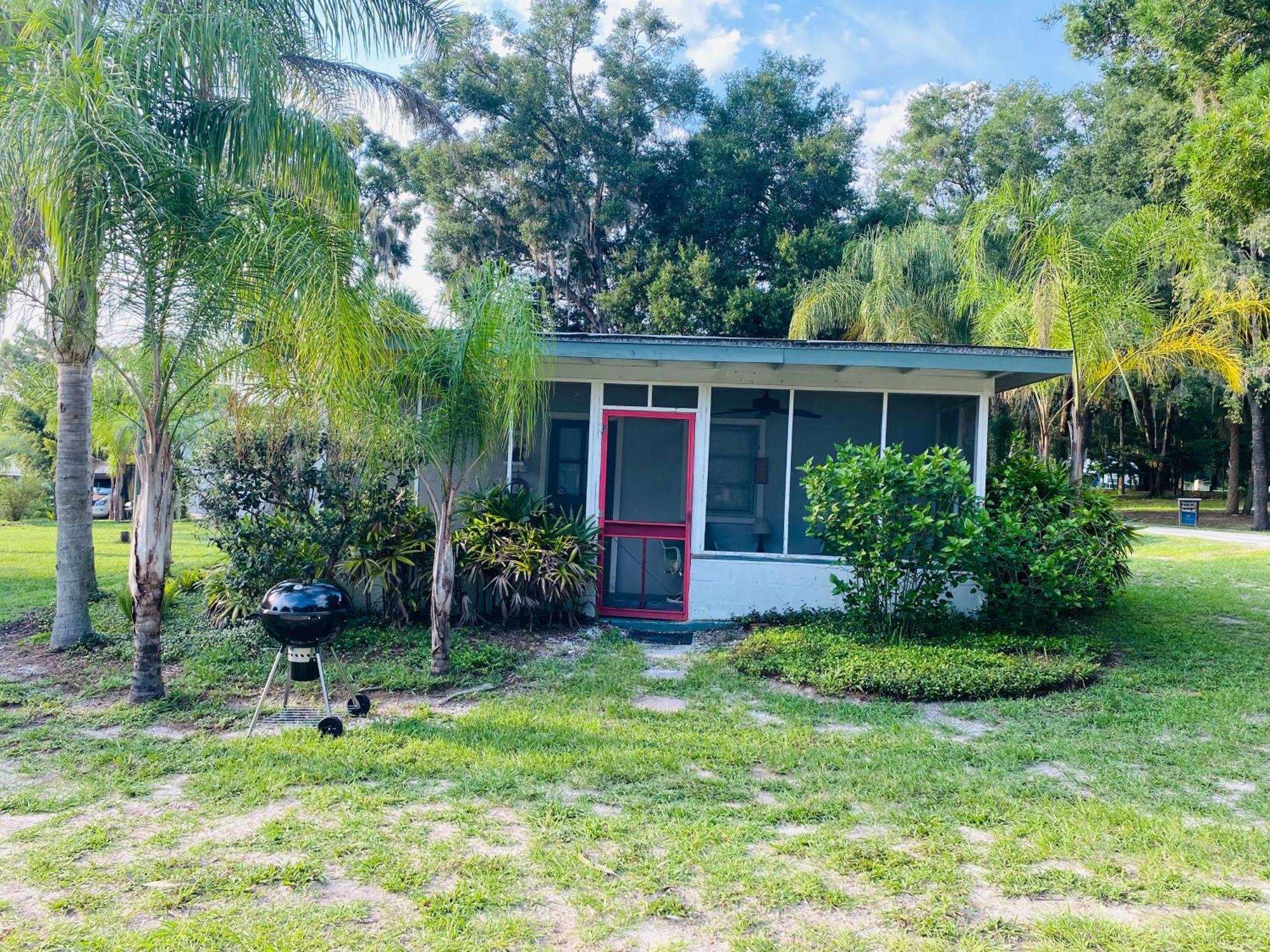Stegbone'S Fish Camp And Resort Satsuma Esterno foto